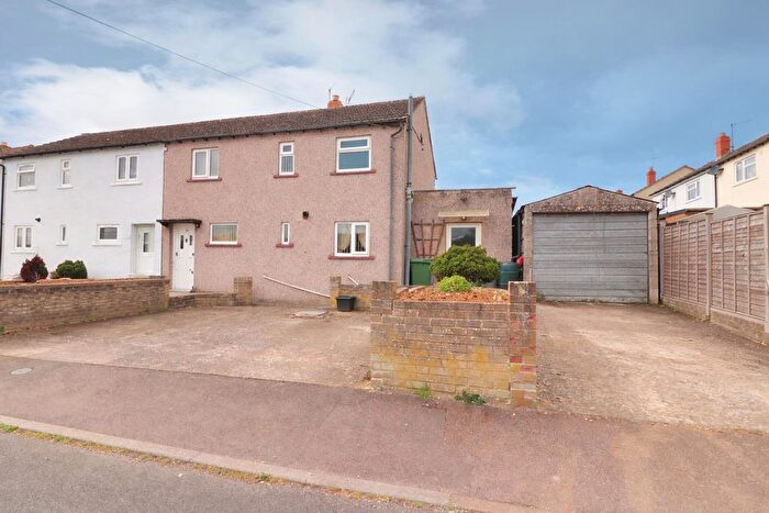 3 Bedroom Semi Detached House For Sale In Cotswold Road, Cashes Green, Stroud, GL5