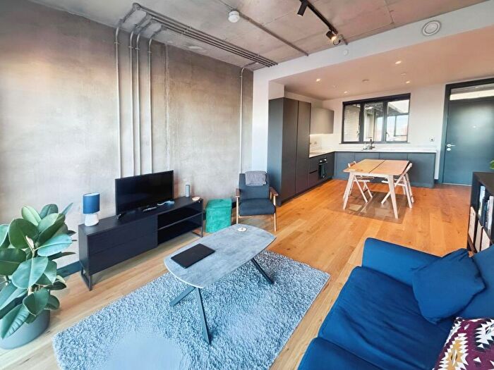 2 Bedroom Apartment To Rent In New Cross Central, Addington Street, M4