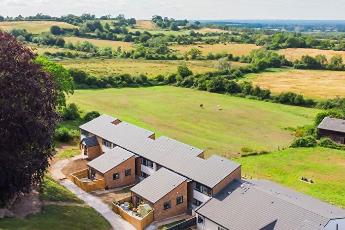 2 Bedroom Flat For Sale In Plot - Hooks Hill, Purton, SN5