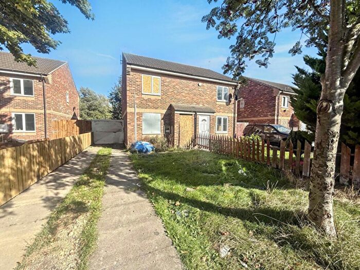 3 Bedroom Semi Detached House For Sale In Limetrees Close, Port Clarence, Middlesbrough, TS2