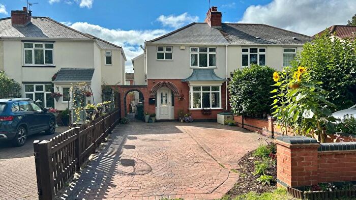 3 Bedroom Semi-Detached House For Sale In Rugby Road, Binley Woods, Coventry, CV3