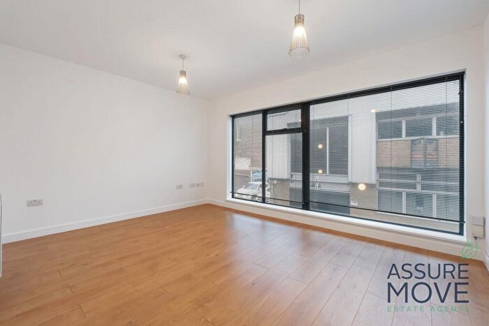 1 Bedroom Apartment For Sale In Shelford Place, London, N16