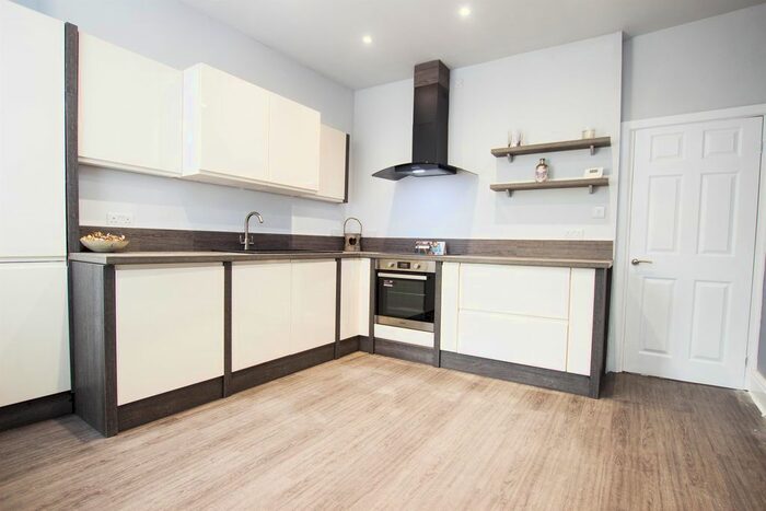 2 Bedroom End Of Terrace House To Rent In Bolton Road, Blackburn BB2