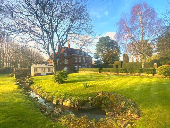 9 Bedroom Detached House To Rent In Forty Green, Bledlow, HP27