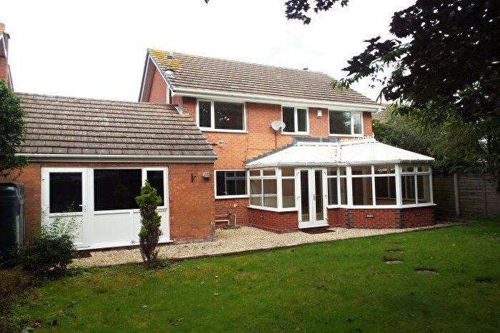 4 Bedroom Property To Rent In Croft Close, Tamworth, B79