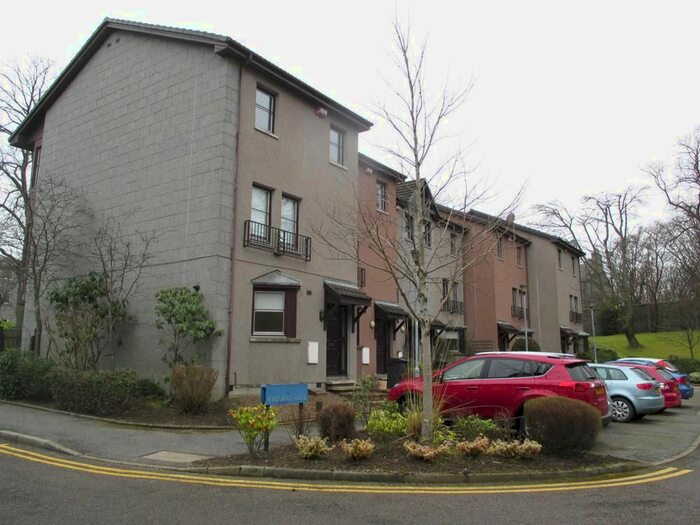 4 Bedroom End Of Terrace House To Rent In Whinhill Gate, Ferryhill, AB11