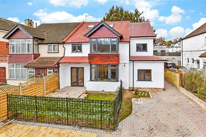 2 Bedroom Flat For Sale In Brighton Road, Purley, CR8