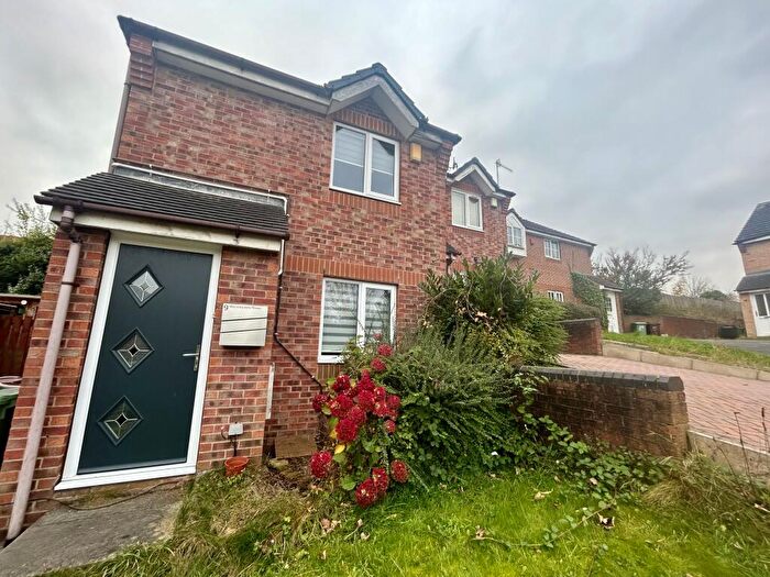 2 Bedroom Semi-Detached House To Rent In Wensleydale Mews, LS12