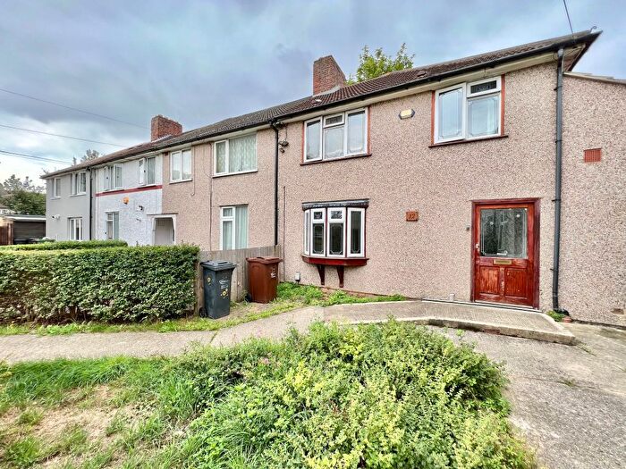 4 Bedroom Terraced House To Rent In Eastfield Gardens, Dagenham, RM10