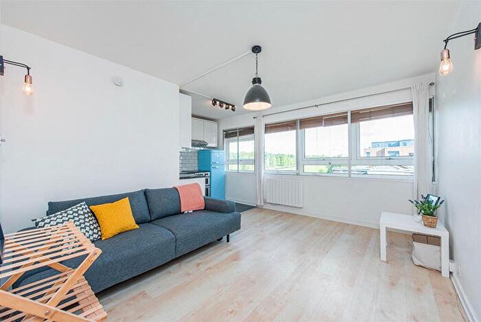 1 Bedroom Flat To Rent In Seven Sisters Road, Finsbury Park, N4