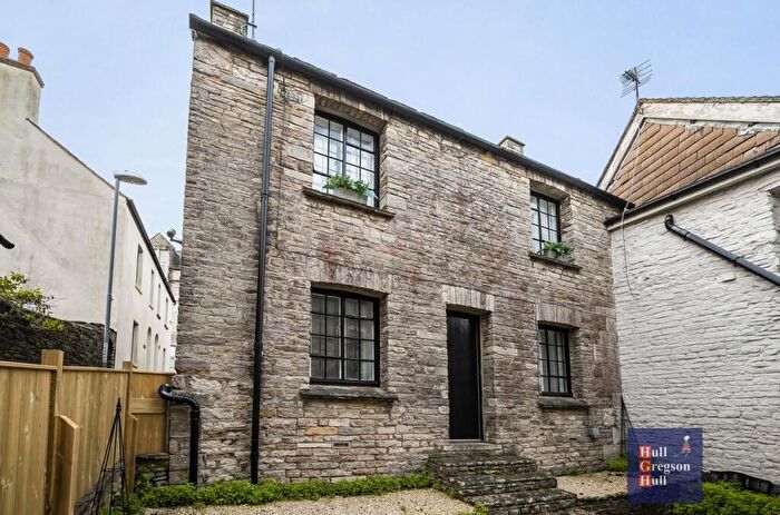 2 Bedroom Cottage For Sale In Cliff Place, Swanage, BH19
