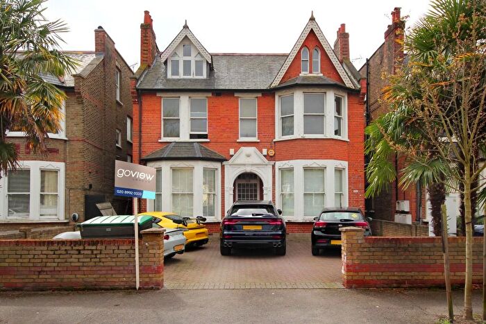 1 Bedroom Flat For Sale In Freeland Road, W5