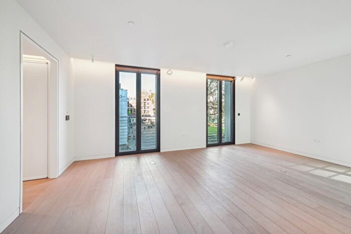 3 Bedroom Flat To Rent In Hanover Square, London, W1S