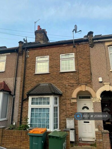 3 Bedroom Maisonette To Rent In Western Road, London, E13