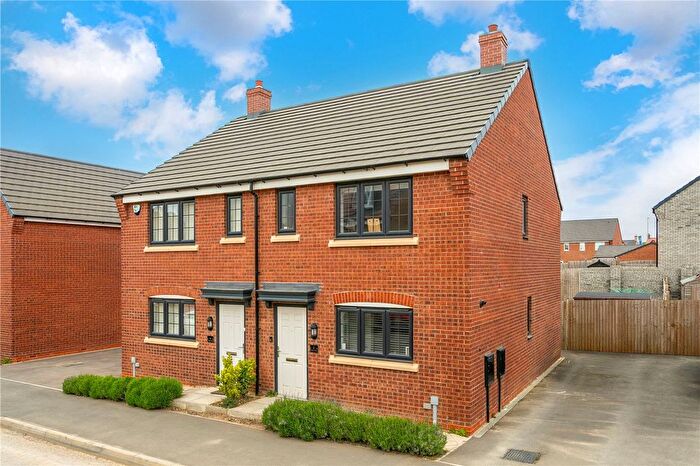 3 Bedroom Semi-Detached House For Sale In Scampton Avenue, Sleaford, Lincolnshire, NG34