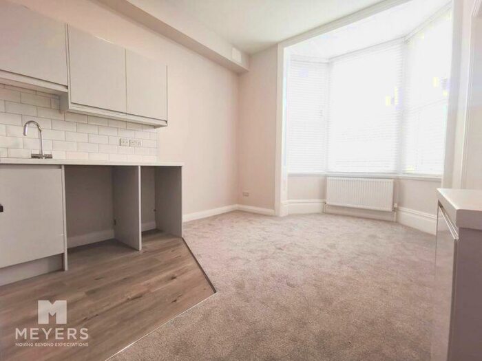 1 Bedroom Apartment To Rent In Southbourne Road, Southbourne, BH6