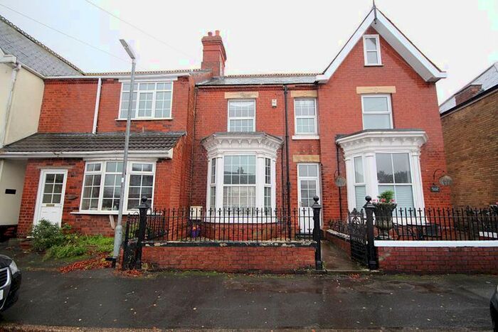 3 Bedroom Terraced House For Sale In Market Place, Tetney, Grimsby, DN36