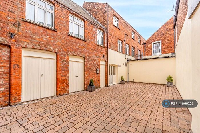 2 Bedroom Flat To Rent In Dolphin Lane, Boston, PE21