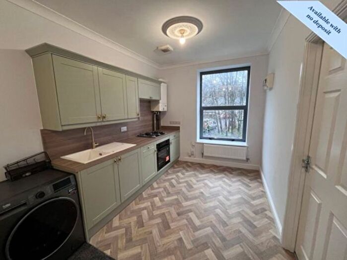 2 Bedroom Flat To Rent In Neath Road, Hafod, Swansea. He., SA1