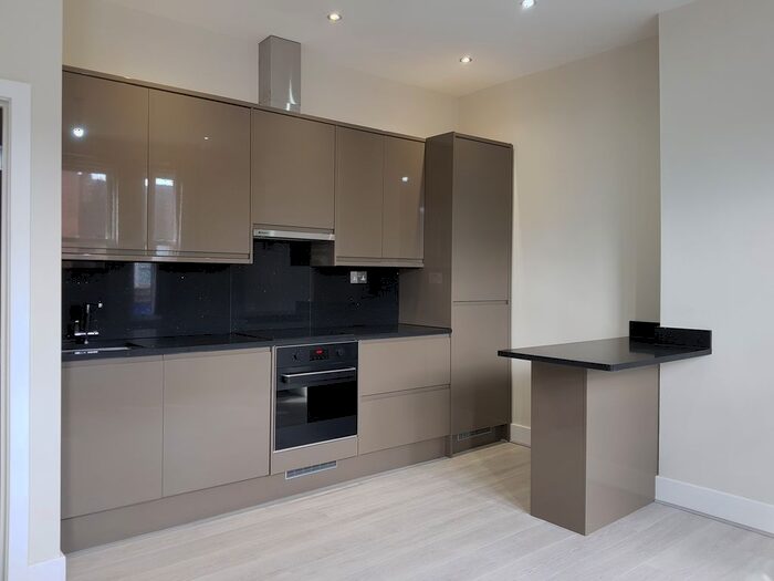 2 Bedroom Maisonette To Rent In Broadway, Bexleyheath, DA6