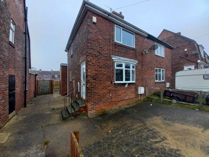 2 Bedroom Semi-Detached House To Rent In Williamson Square, Wingate TS28