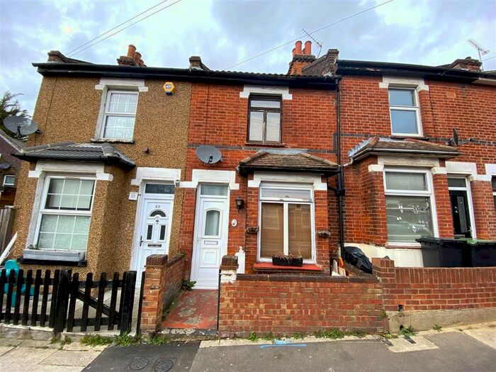 2 Bedroom Property To Rent In Wingfield Road, Gravesend, DA12