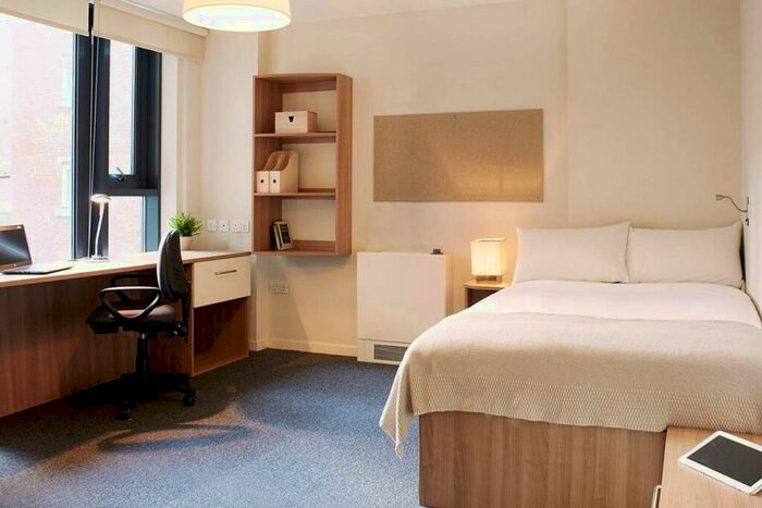 Studio To Rent In Holloway Road, N7