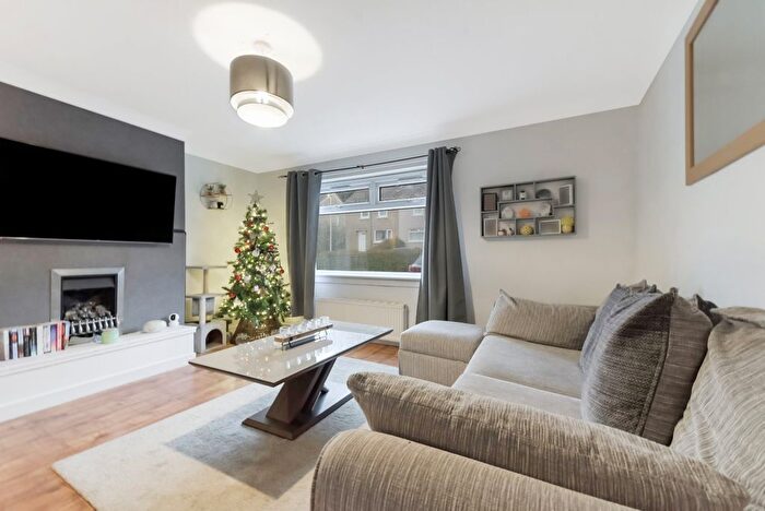 1 Bedroom Flat For Sale In Denewood Avenue, Paisley, Renfrewshire, PA2