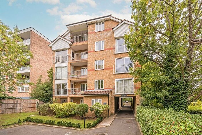1 Bedroom Flat For Sale In Ewell Road, Surbiton, KT6
