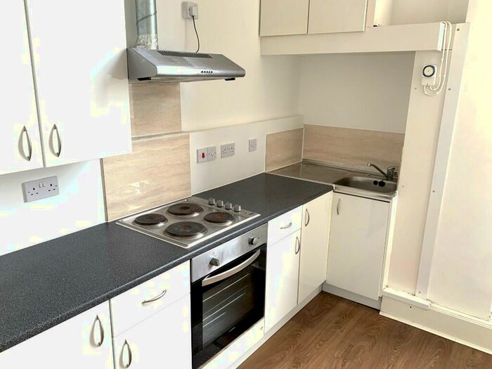 Studio To Rent In Dock View Road, Barry, Vale Of Glamorgan, The, CF63