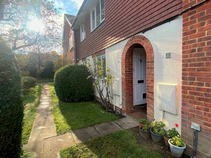 1 Bedroom Apartment To Rent In Swan Way, Church Crookham, Fleet, GU51