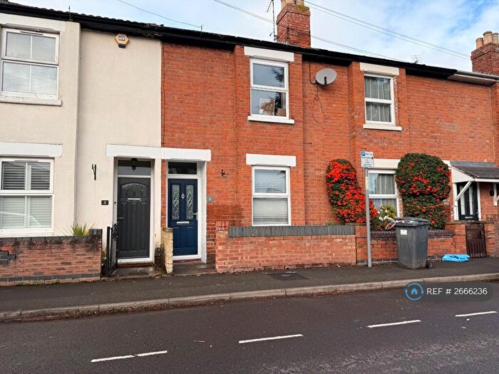 3 Bedroom Terraced House To Rent In Guinea Street, Gloucester, GL1