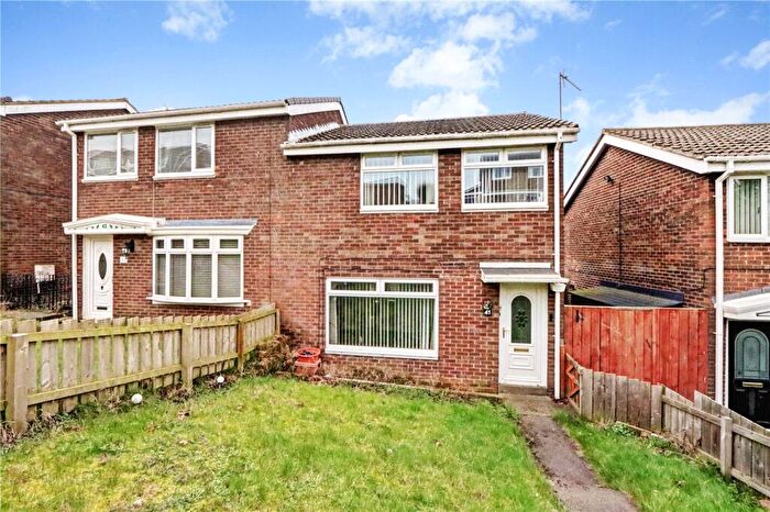3 Bedroom Semi Detached House For Sale In Redlands, Houghton Le Spring, Tyne And Wear, DH4