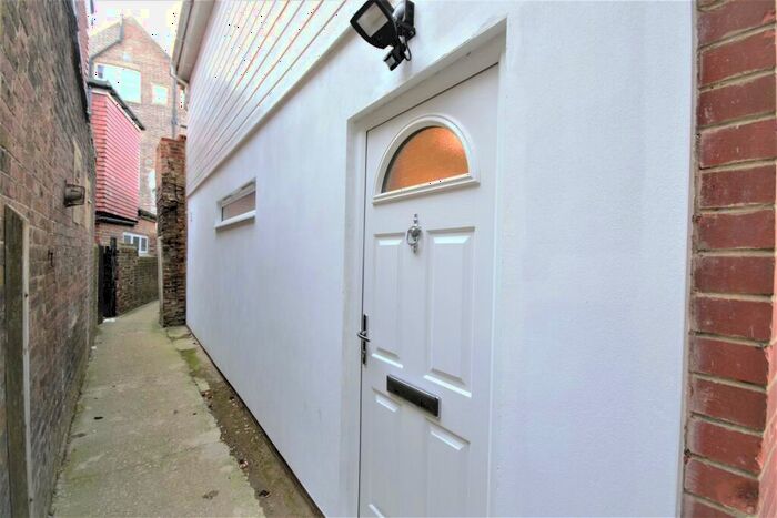 1 Bedroom Terraced House To Rent In West Street, Eastbourne, BN21