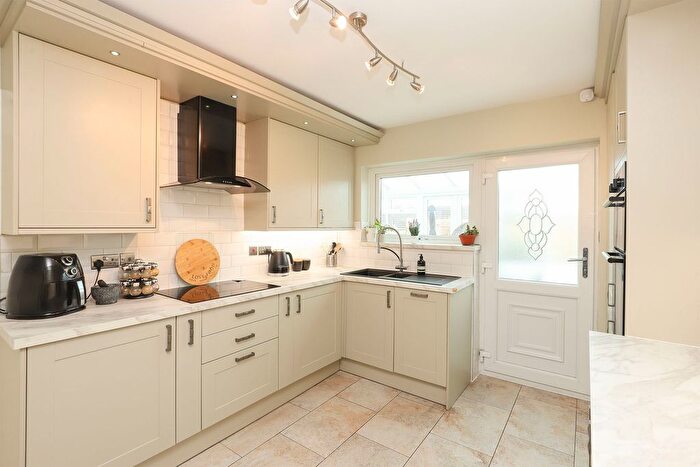 4 Bedroom Detached House For Sale In Fernbank Drive, Eckington, S21