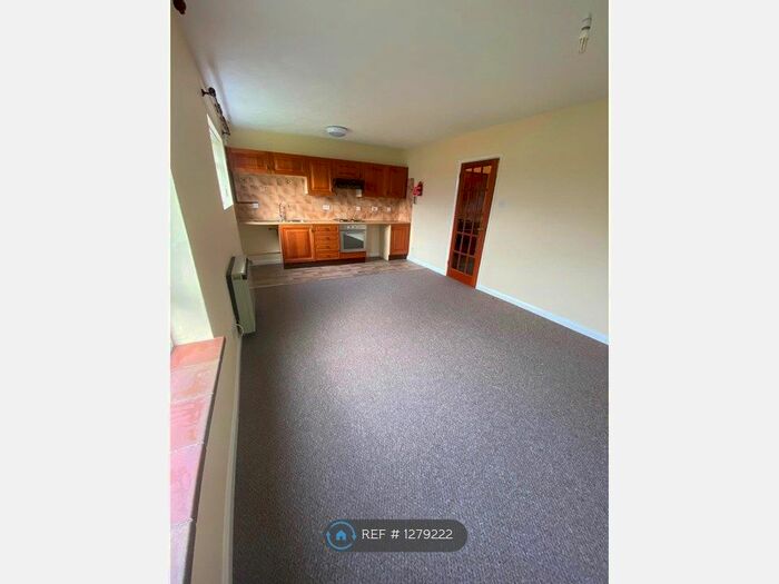 1 Bedroom Flat To Rent In Lampits Hill, Corringham SS17