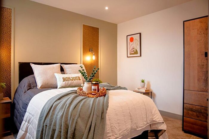 1 Bedroom House Of Multiple Occupation To Rent In Hartley Rd, Portsmouth, PO2