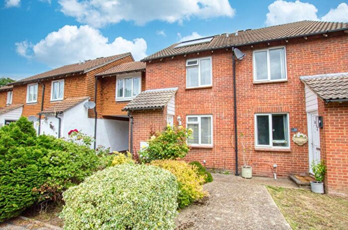 2 Bedroom End Of Terrace House For Sale In Torridge Gardens, West End, Southampton, SO18