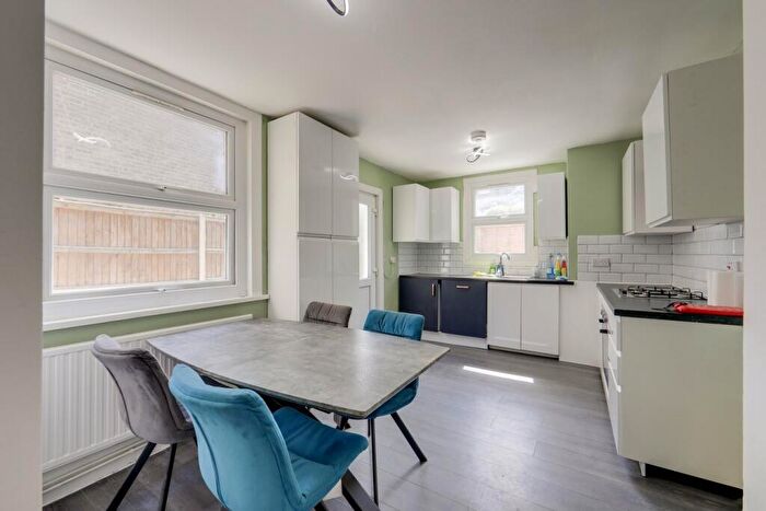 4 Bedroom Terraced House To Rent In Hawstead Road, Catford, London, SE6