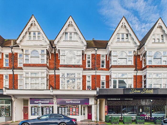 2 Bedroom Flat To Rent In South Street, Little Chelsea, Eastbourne, BN21