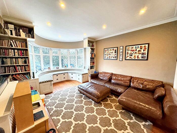 6 Bedroom Detached House To Rent In Bury Old Road, Prestwich, M25