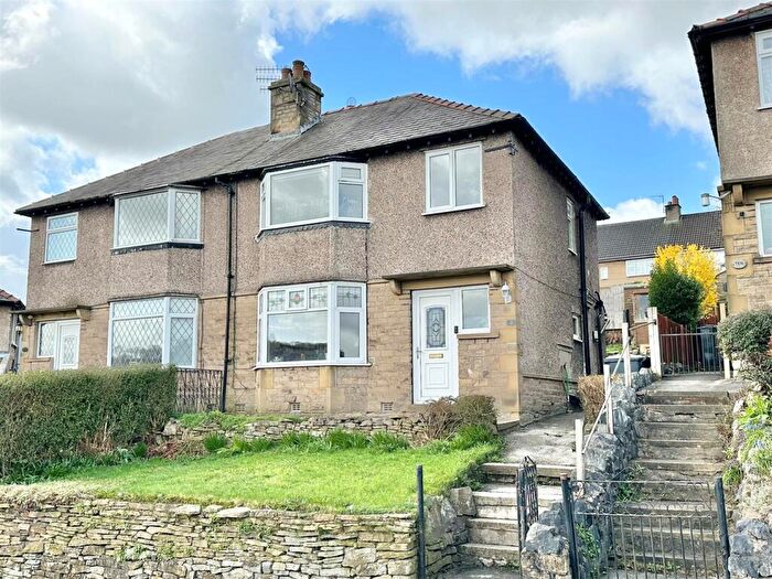 3 Bedroom Semi-Detached House For Sale In Orchard Avenue, Whaley Bridge, High Peak, SK23