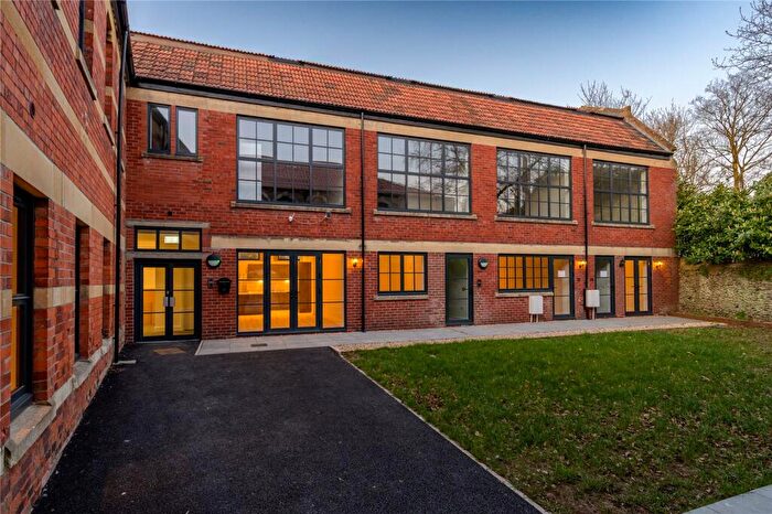 2 Bedroom Apartment For Sale In The Tabernacle, Church Street, BA14