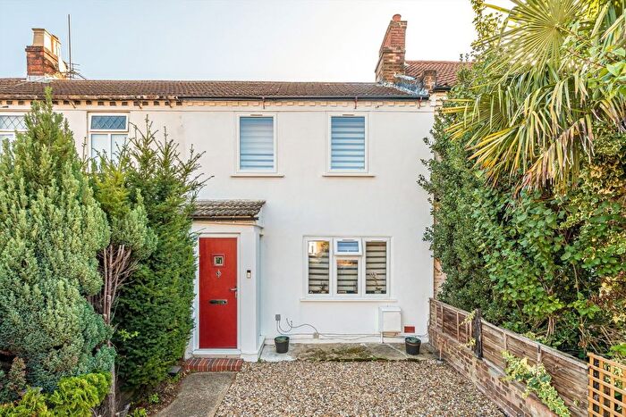 2 Bedroom Terraced House For Sale In Hounslow Road, Whitton, TW2