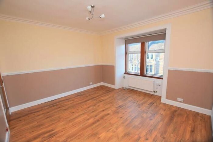 2 Bedroom Flat To Rent In E Ballantine Place, Perth, PH1
