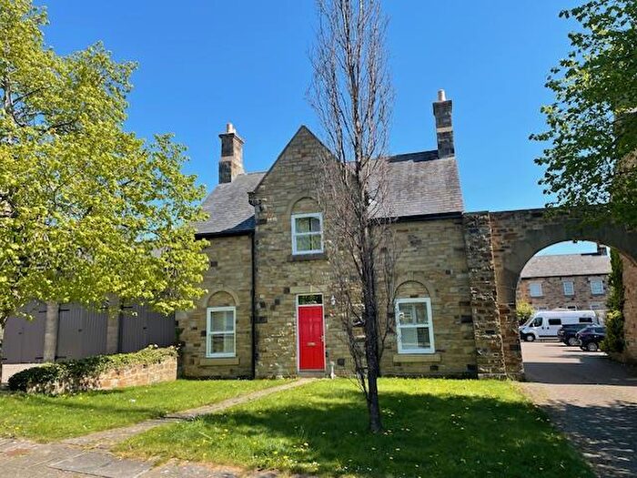 3 Bedroom Link Detached House For Sale In Seagrim Crescent, Richmond, DL10