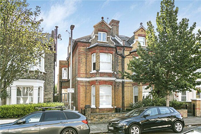 1 Bedroom Flat To Rent In Santos Road, Putney, SW18