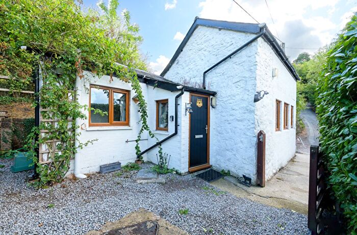 2 Bedroom Cottage For Sale In Symonds Yat Rock, Coleford, GL16