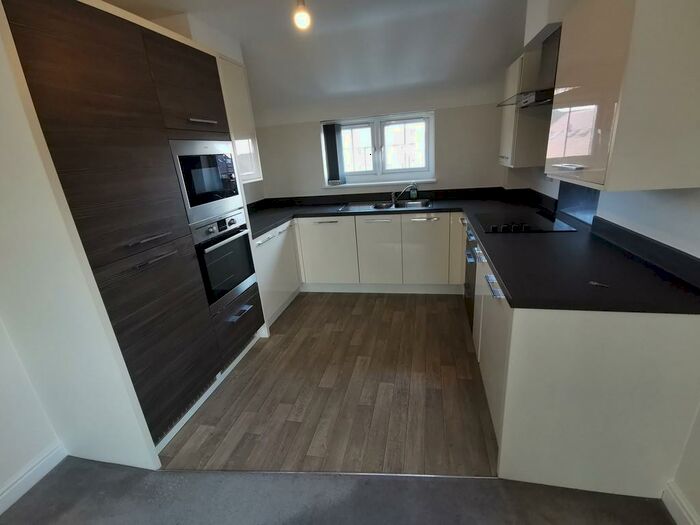 2 Bedroom Apartment To Rent In Olympian Close, Chorley, PR7