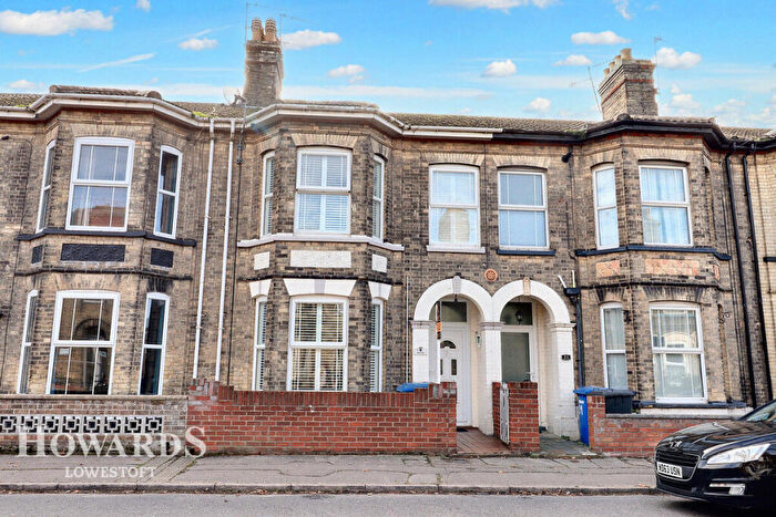 3 Bedroom Terraced House For Sale In Regent Road, Lowestoft, NR32